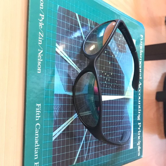 Ray Ban Kid's Sunglasses + Case - Picture 2 of 6